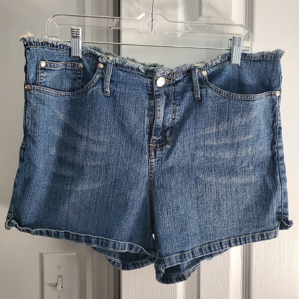 Deb Jean Shorts, size 18